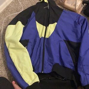 A rain jacket l.